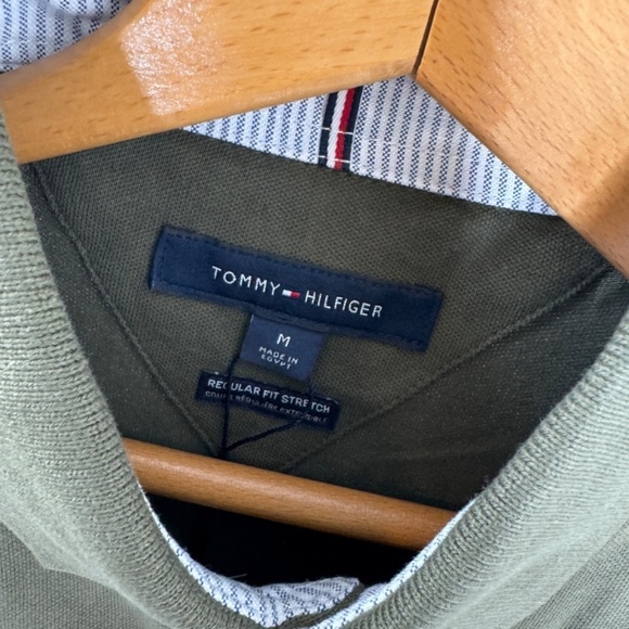 NEW Tommy Hilfiger Medium Regular Fit Stretch Polo - Picture 3 of 9